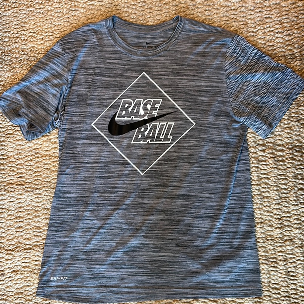 Mens Nike Dri-Fit shirt size large.